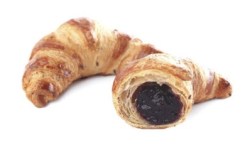 Croissant integrale e semi curvo ai frutti di bosco (burro 17,5%) Mediterranea Surgelati Teramo Abruzzo